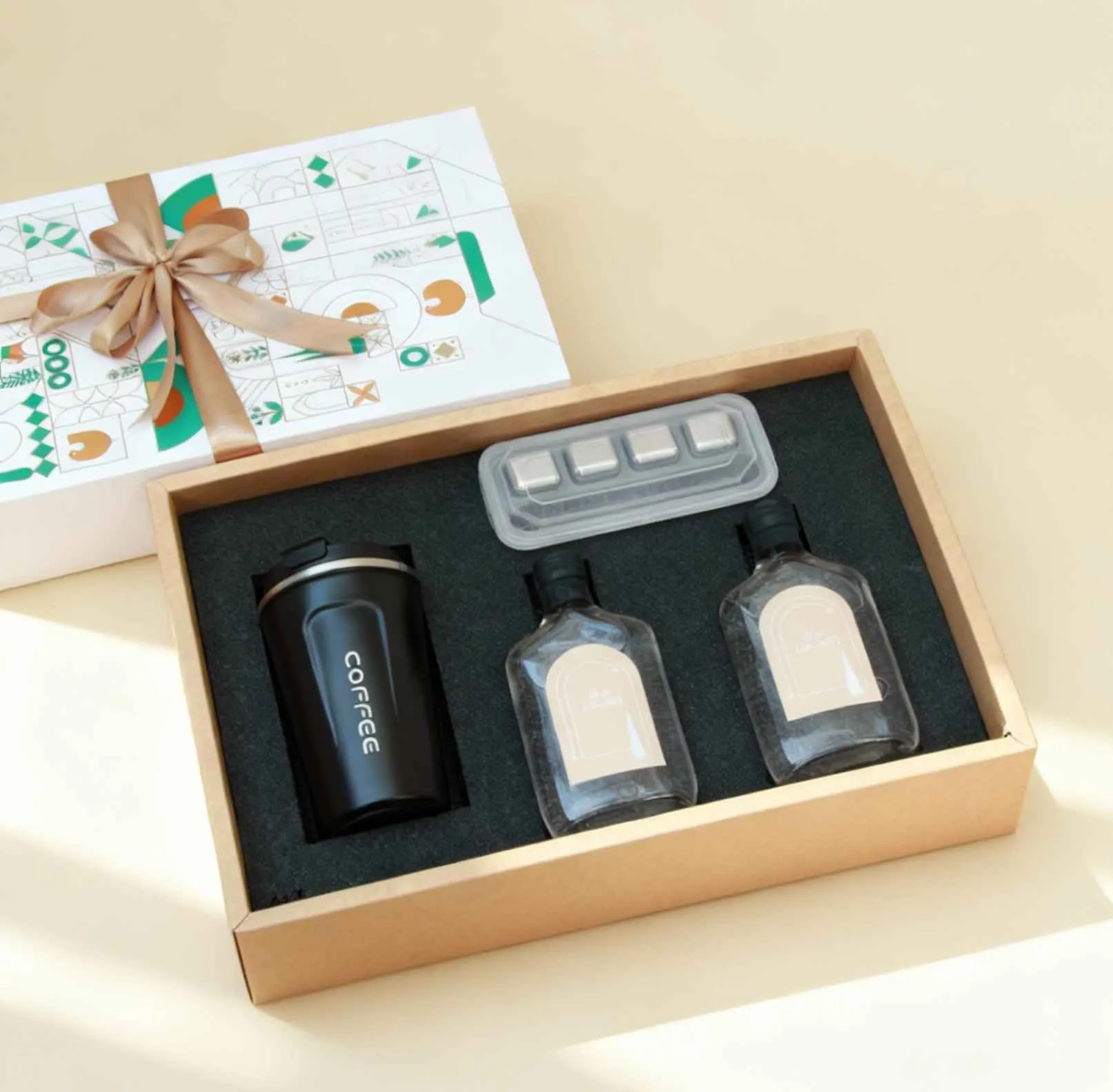 کادو یلدایی | تراول ماگ و عرقیجات طبیعی در پک لوکس